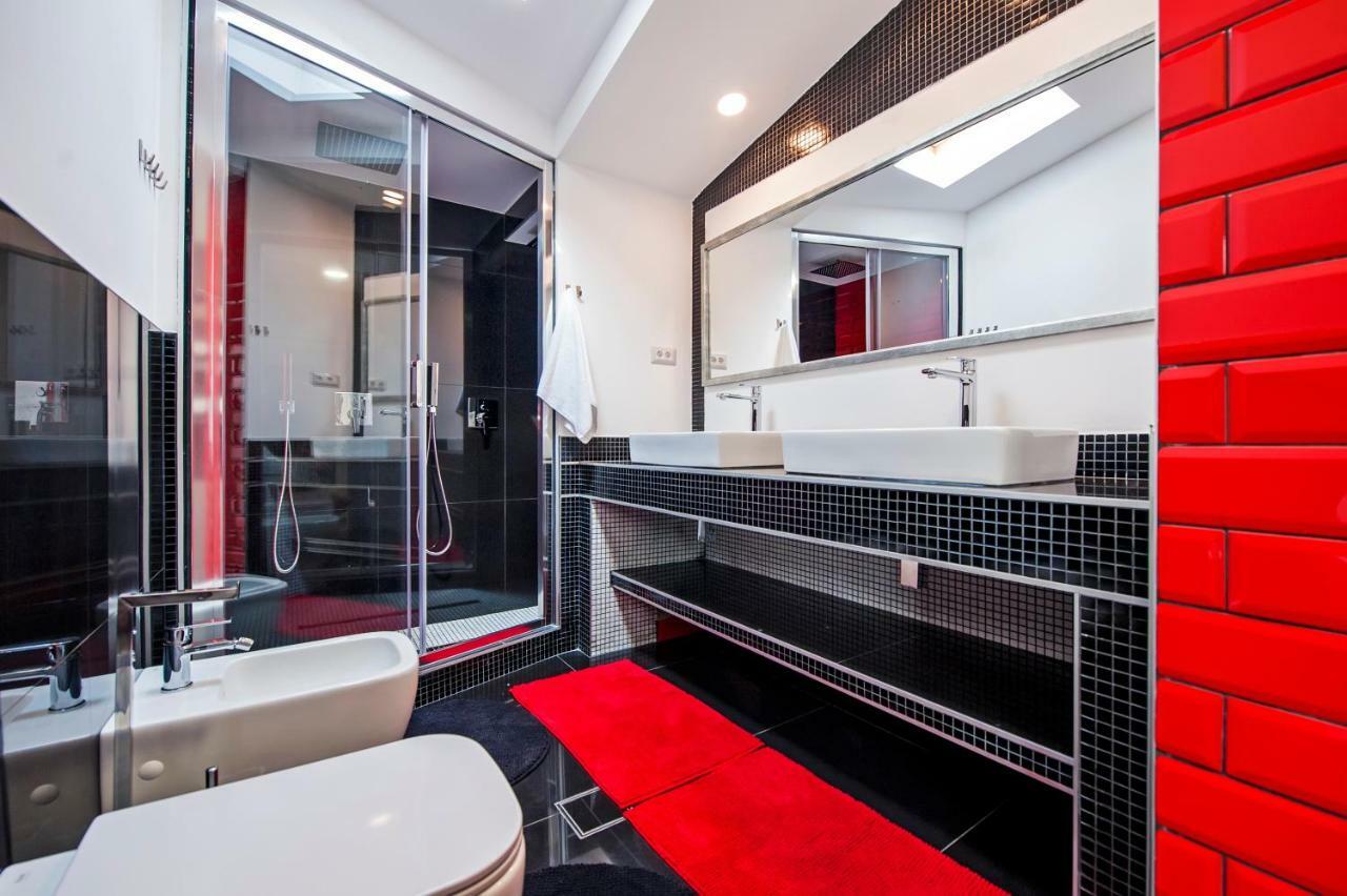 רוביני Lakovich Sea View Apartments מראה חיצוני תמונה