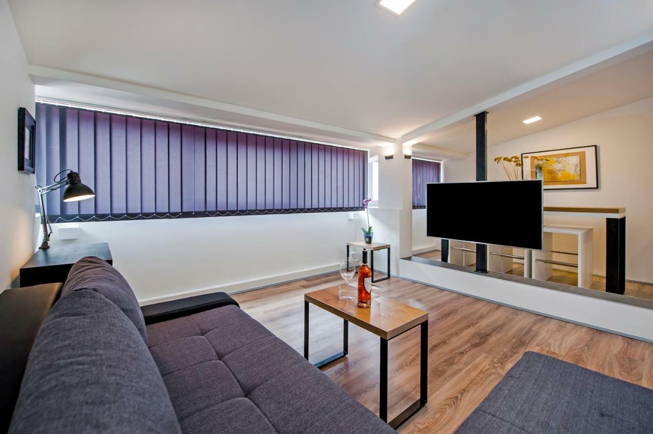 רוביני Lakovich Sea View Apartments מראה חיצוני תמונה