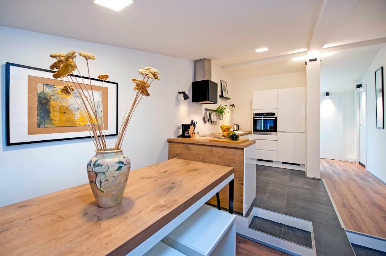 רוביני Lakovich Sea View Apartments מראה חיצוני תמונה