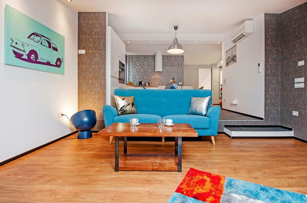 רוביני Lakovich Sea View Apartments מראה חיצוני תמונה