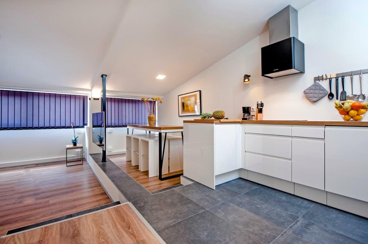 רוביני Lakovich Sea View Apartments מראה חיצוני תמונה