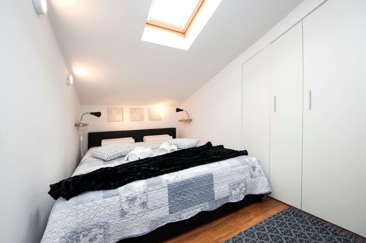רוביני Lakovich Sea View Apartments מראה חיצוני תמונה